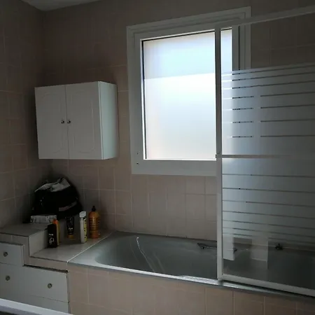 Apartment 6 Couchages Avec Jardin, Proche Et Centre - Fr-1-843-35 *