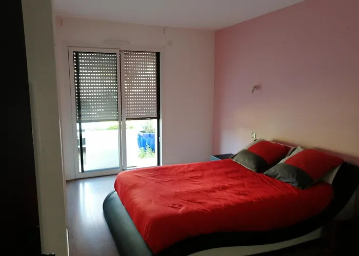 Appartement 6 Couchages Avec Jardin, Proche Et Centre - Fr-1-843-35 Le Croisic