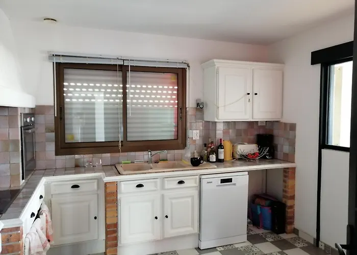 Appartement 6 Couchages Avec Jardin, Proche Et Centre - Fr-1-843-35 Le Croisic